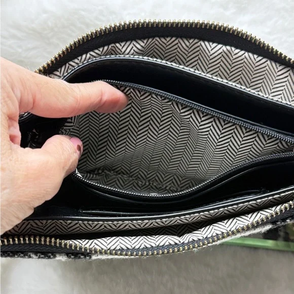 Jen & Co wristlet wallet, Crossbody Bag - Picture 8 of 14